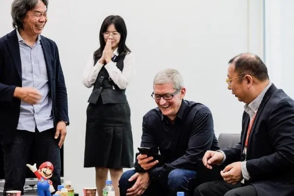 Tim Cook visits Super Mario Creator in Japan.JPG