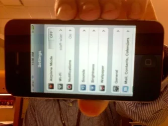 $iphone 4 without privacy screen.webp