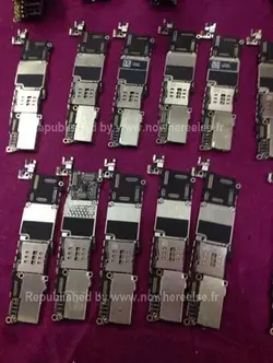 $iPhone-5C-logic-board-2.webp